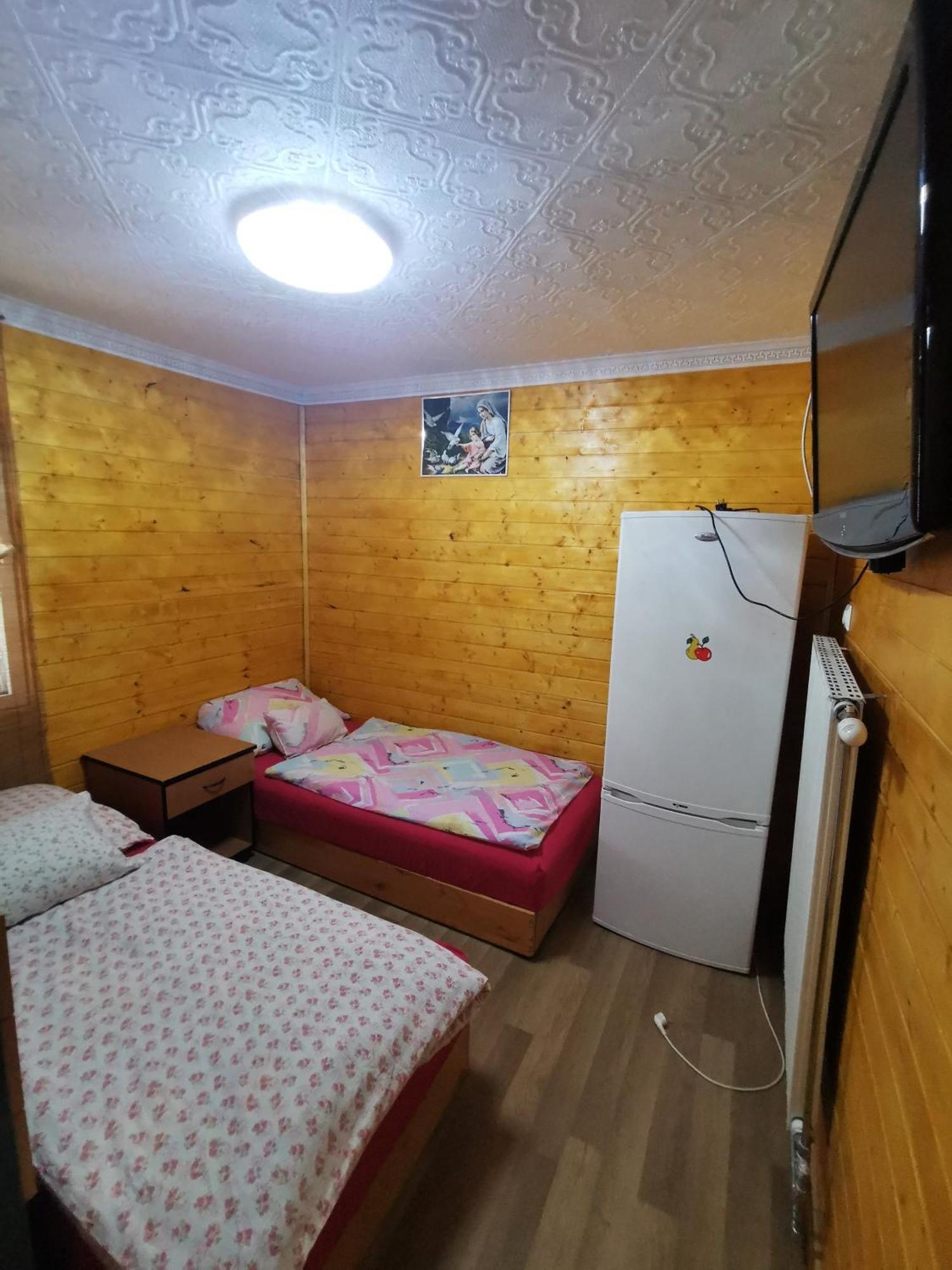 Edit Vendégház Tiszaújváros Quarto foto