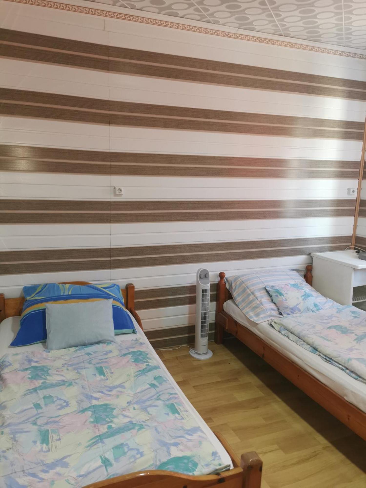 Edit Vendégház Tiszaújváros Quarto foto